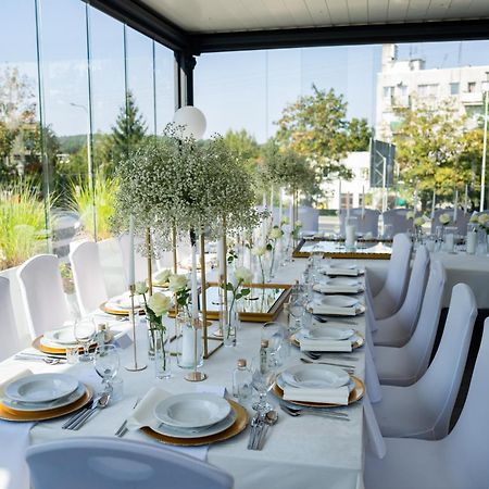 Oak Rooms Oborniki Slaskie ภายนอก รูปภาพ