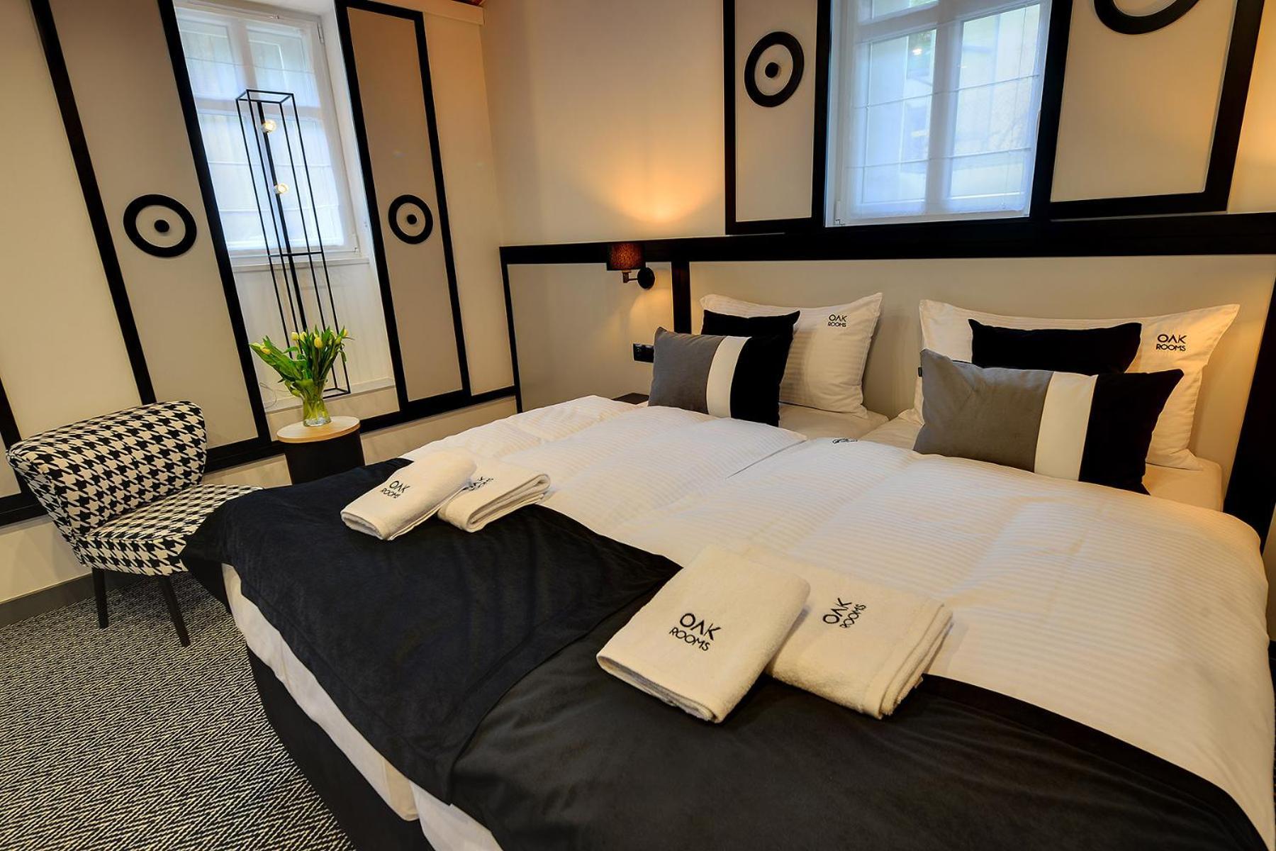 Oak Rooms Oborniki Slaskie ภายนอก รูปภาพ